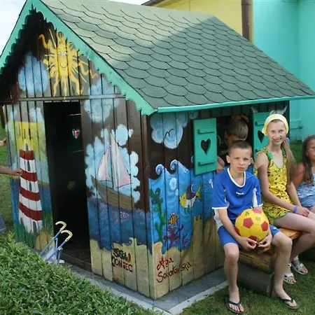 Bursztynowe Wzgorze Family *