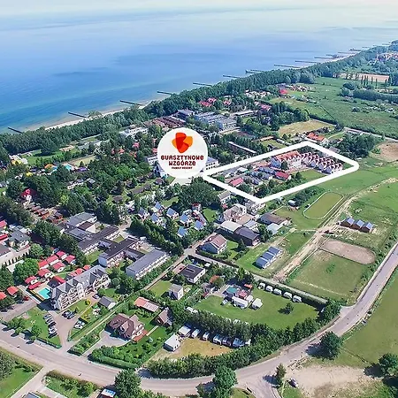 Bursztynowe Wzgorze Family منتجع